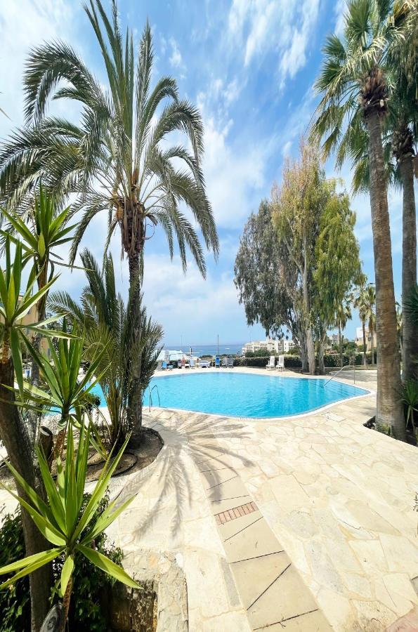 Direct Sea View & Quality Bed - Kings Palace 1 Bed Paphos Exterior foto